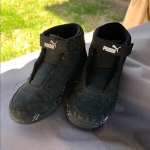 Take 50% OFF- Puma Black High-Top Shoes Boys, Size-1C